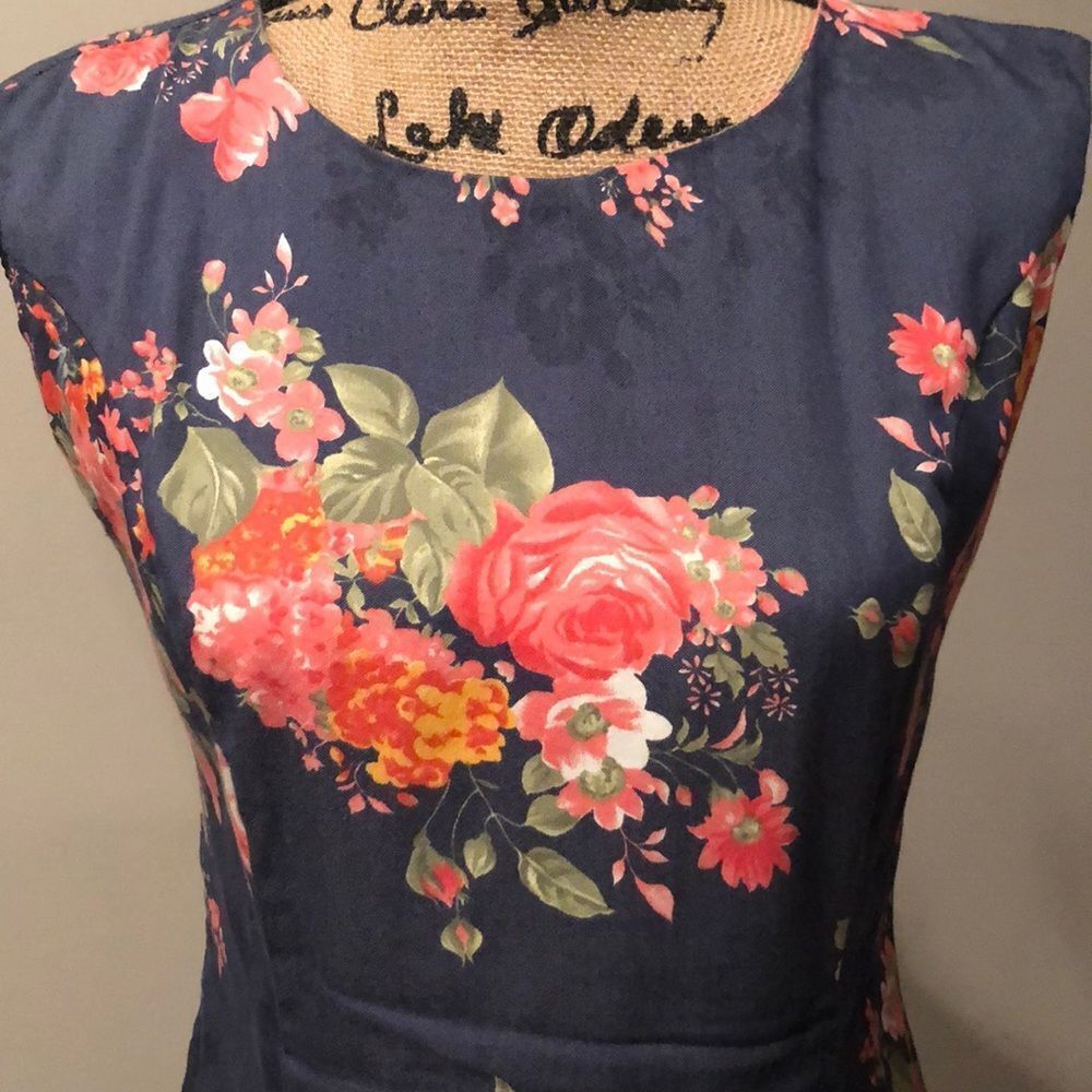 Floral print dress - Picture 4 of 5